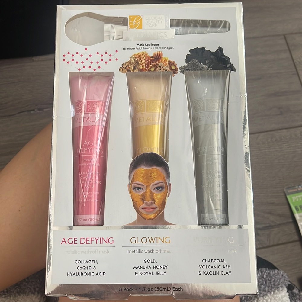 Global beauty care Metallics wash off mask 3 pack with applicator